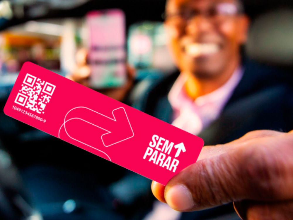 Passagem em pedágio com Sem Parar
